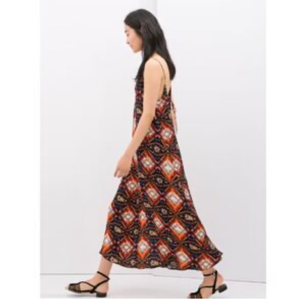 ZARA Tribal Print Open Back Slit Maxi Dress
SIZE M-NWOT -😍 Beautiful!!​​​ - Picture 2 of 16
